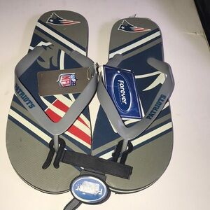 NWT Unisex NFL Patriots Flip Flops